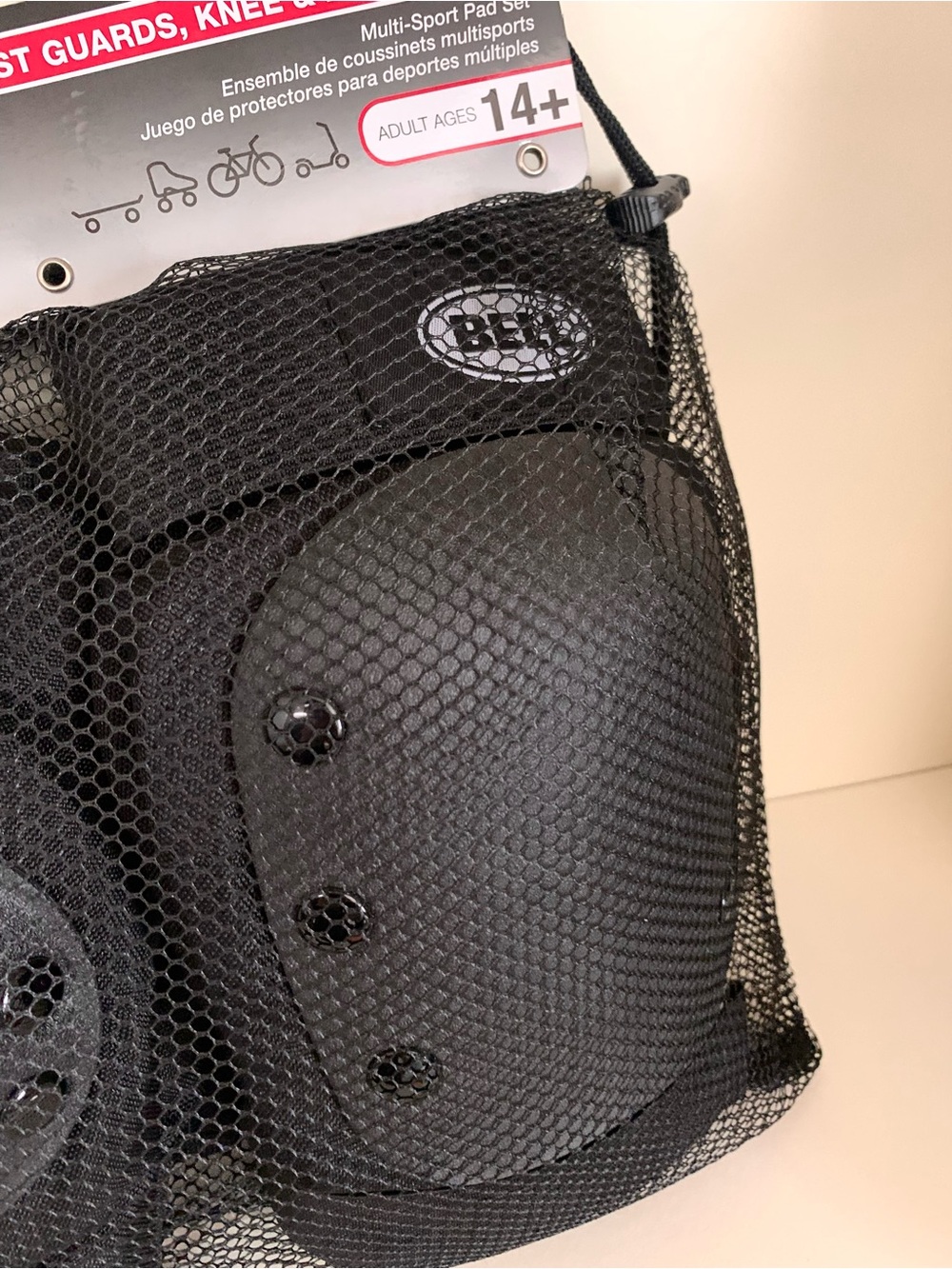 BELL Black Pad Set - Wrist, Knee & Elbow Guards - Picture 8 of 16